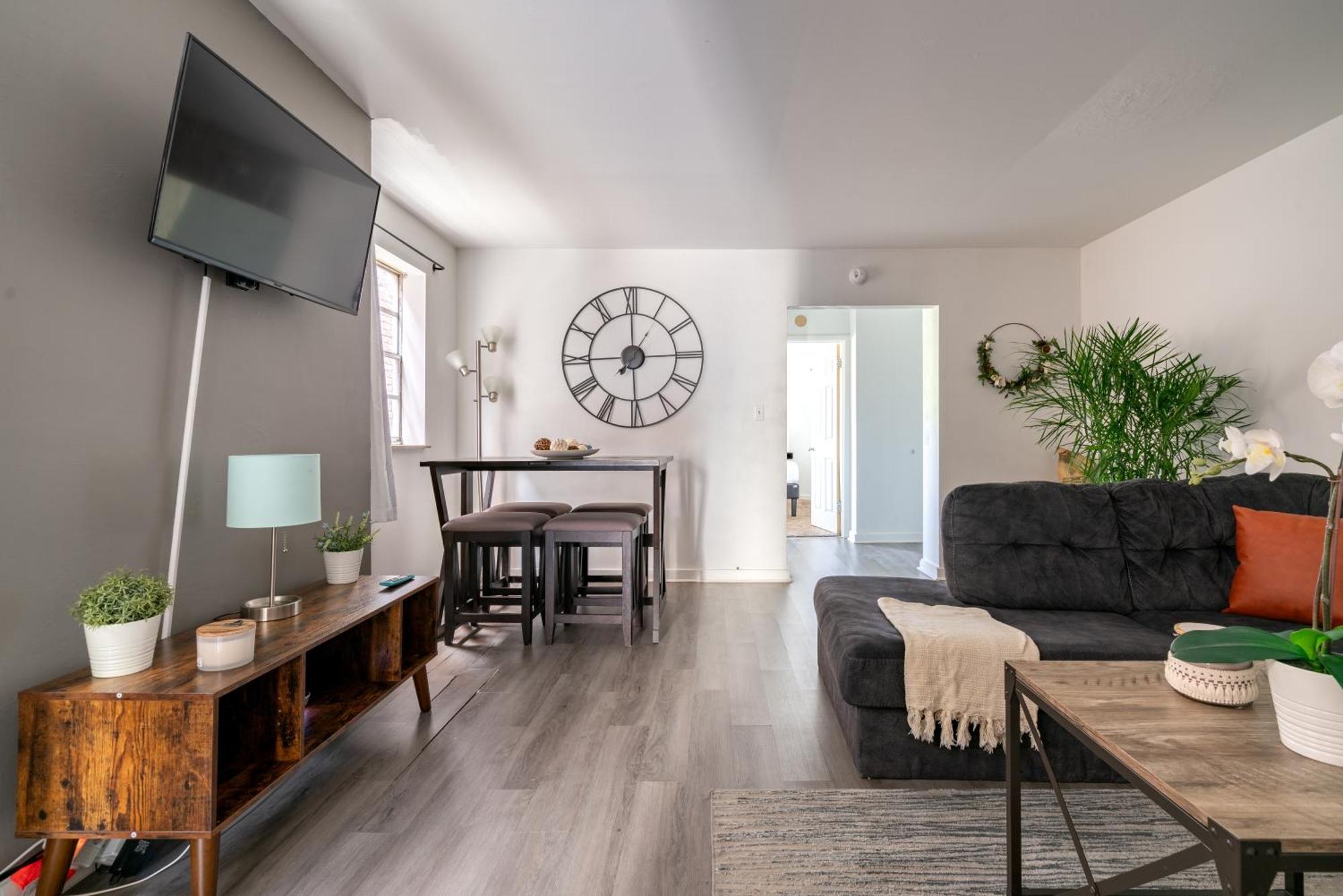 Short North Convention Private Parking Pets Apartment Columbus
